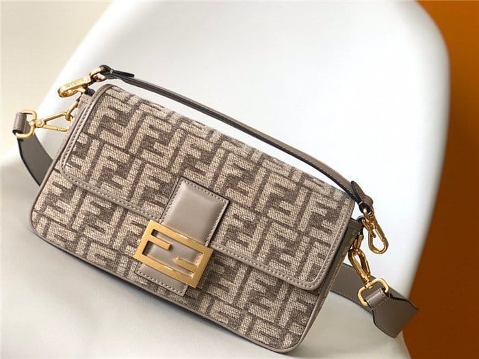FENDI 펜디 바케트백 F8002