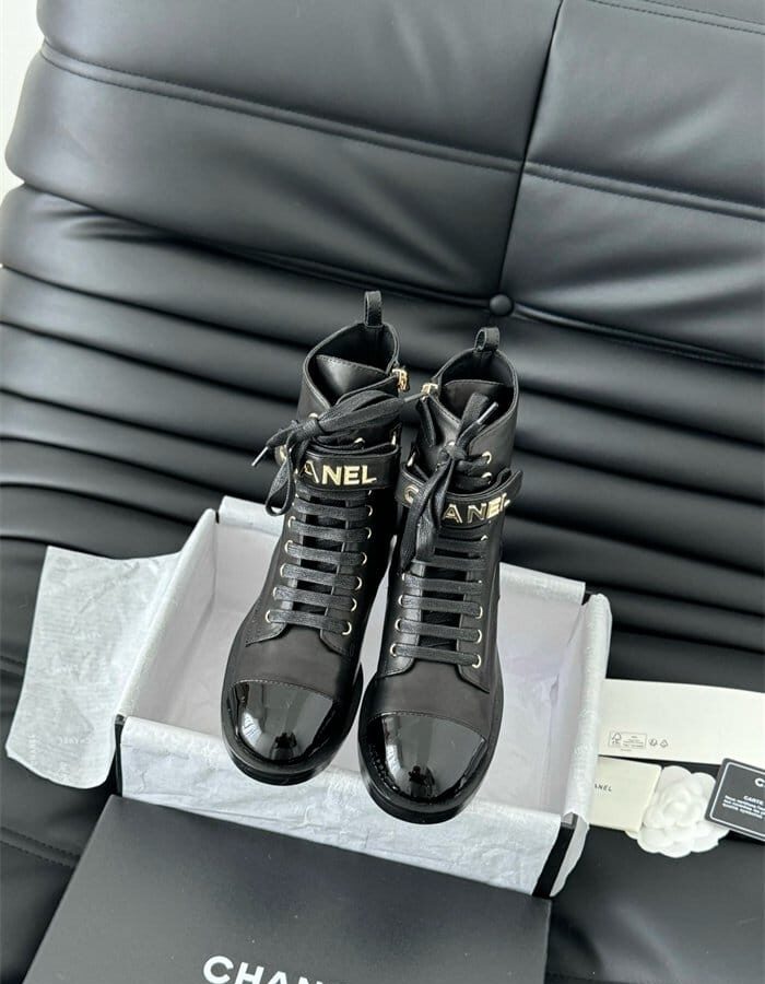 CHANEL 샤넬 여성용 부츠 C45213-1 2024/신상