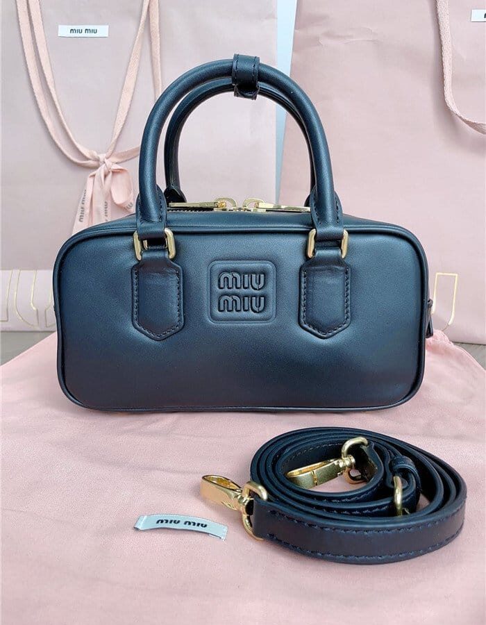 MIUMIU 미우미우 보스턴백 5BB142