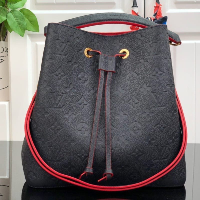 LOUIS VUITTON 루이비통 여성용 루이비통 네오 노에 앙프렝뜨 4가지 색상