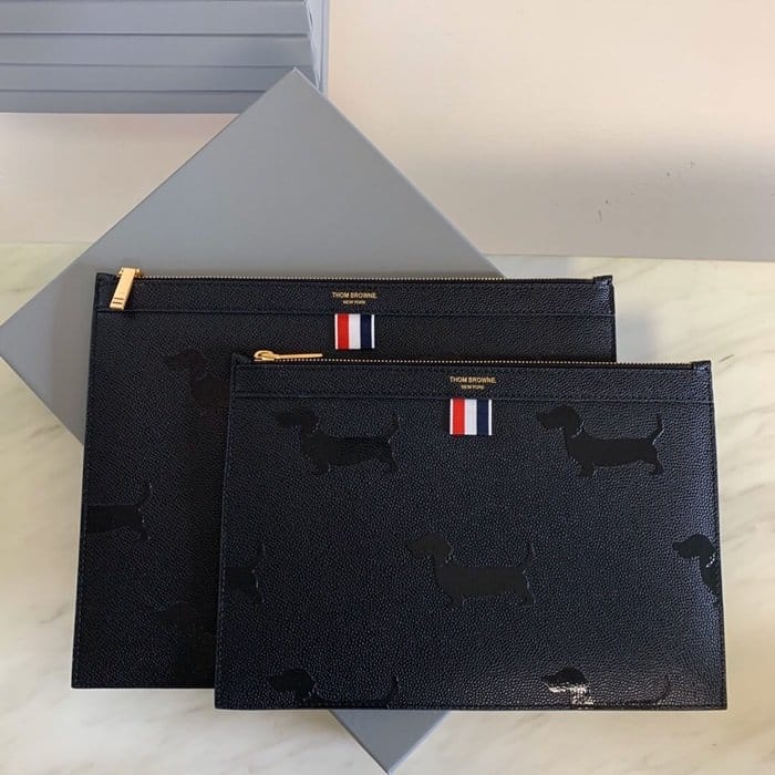 THOM BROWNE 톰브라운 2020 레더 남여공용 클러치백 THOB0087,30/33cm,블랙